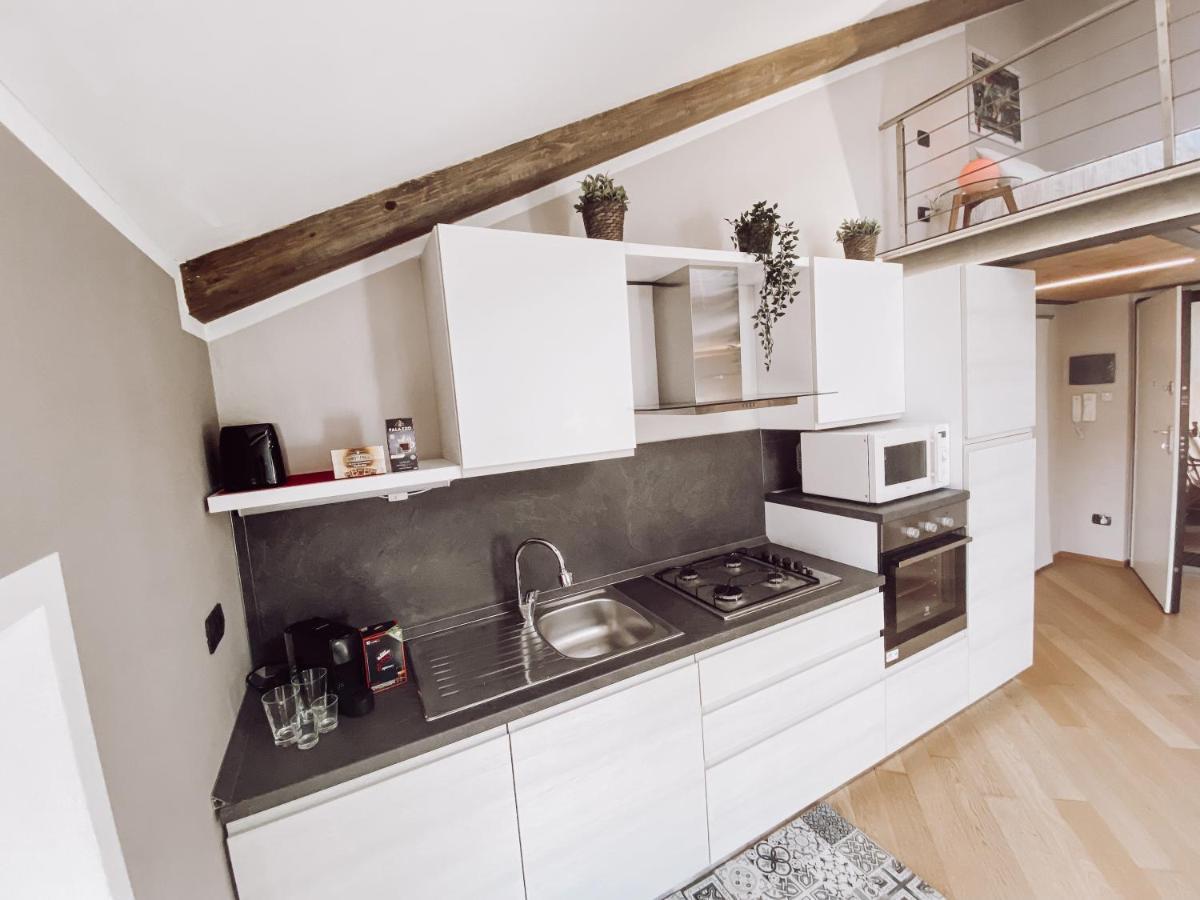 Historic Center Charming Apartment Free Wi-Fi Savigliano Buitenkant foto