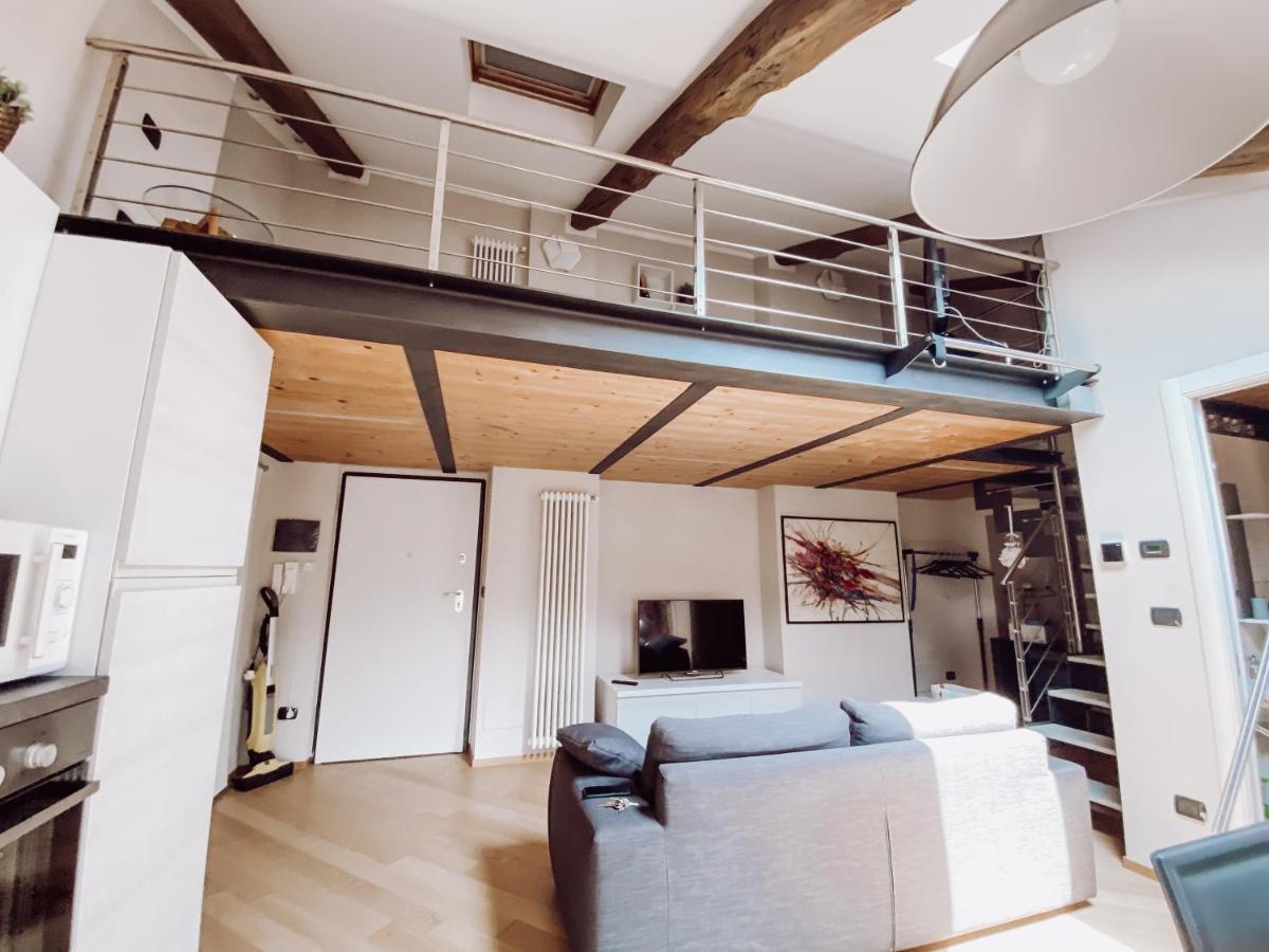Historic Center Charming Apartment Free Wi-Fi Savigliano Buitenkant foto