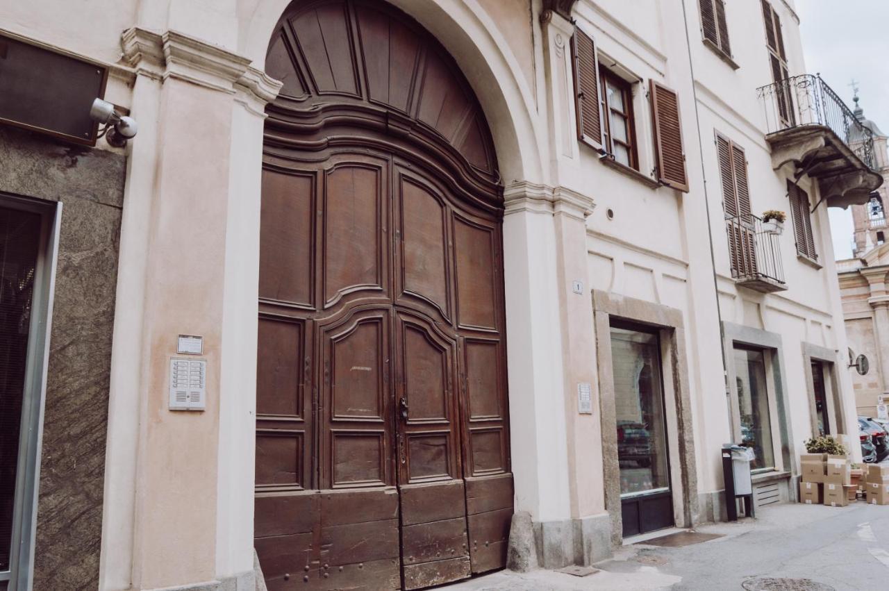 Historic Center Charming Apartment Free Wi-Fi Savigliano Buitenkant foto
